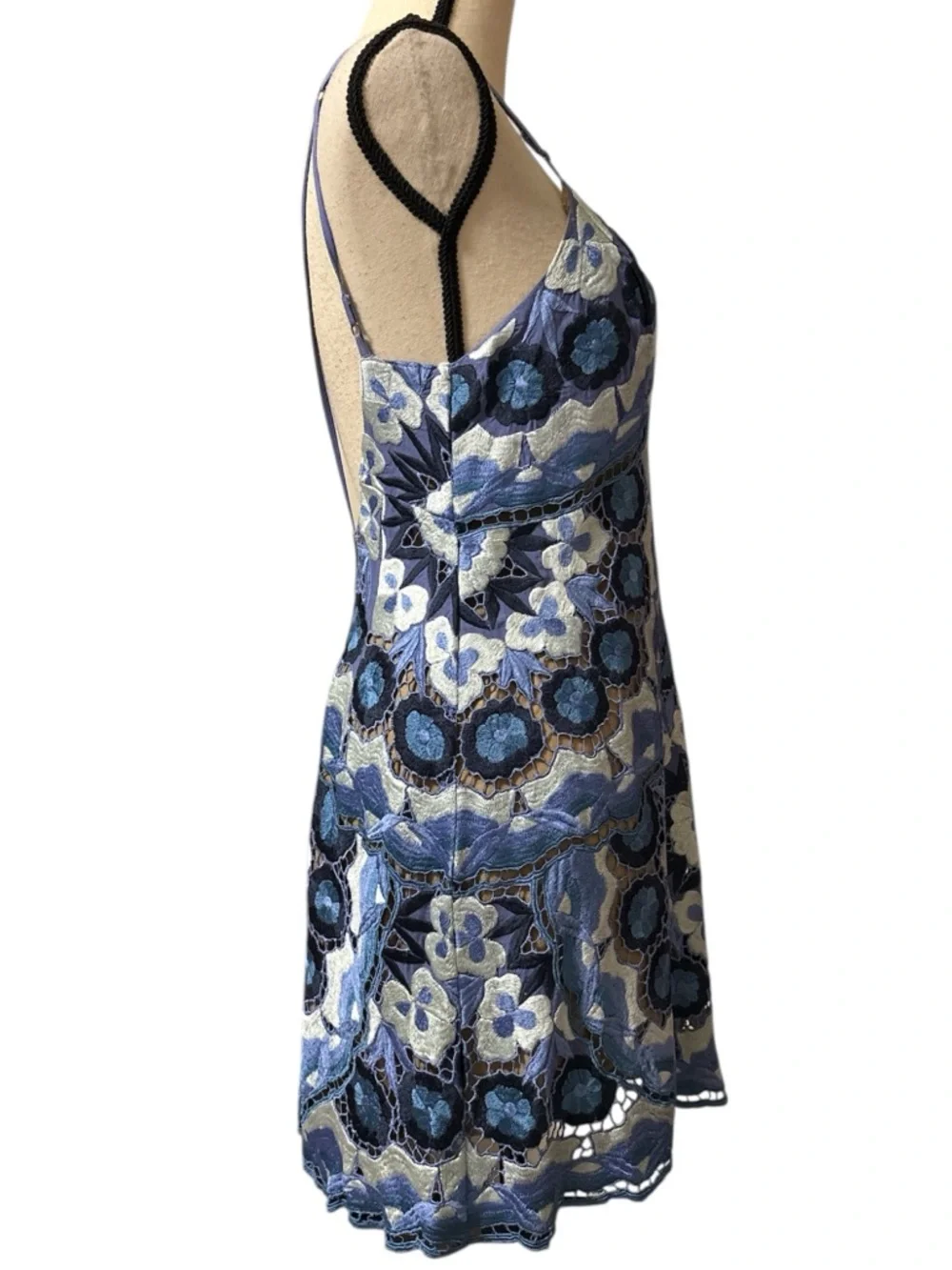 RARE Free People Bali Electric Muse Crochet Embroidered Mini Dress in Blue Sz 4 - Picture 7 of 12